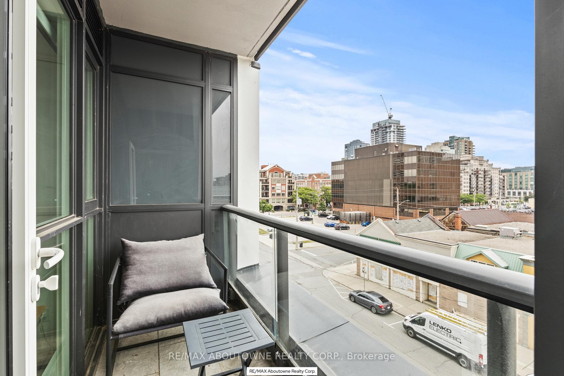 2007 James Street Unit 307 photo 24