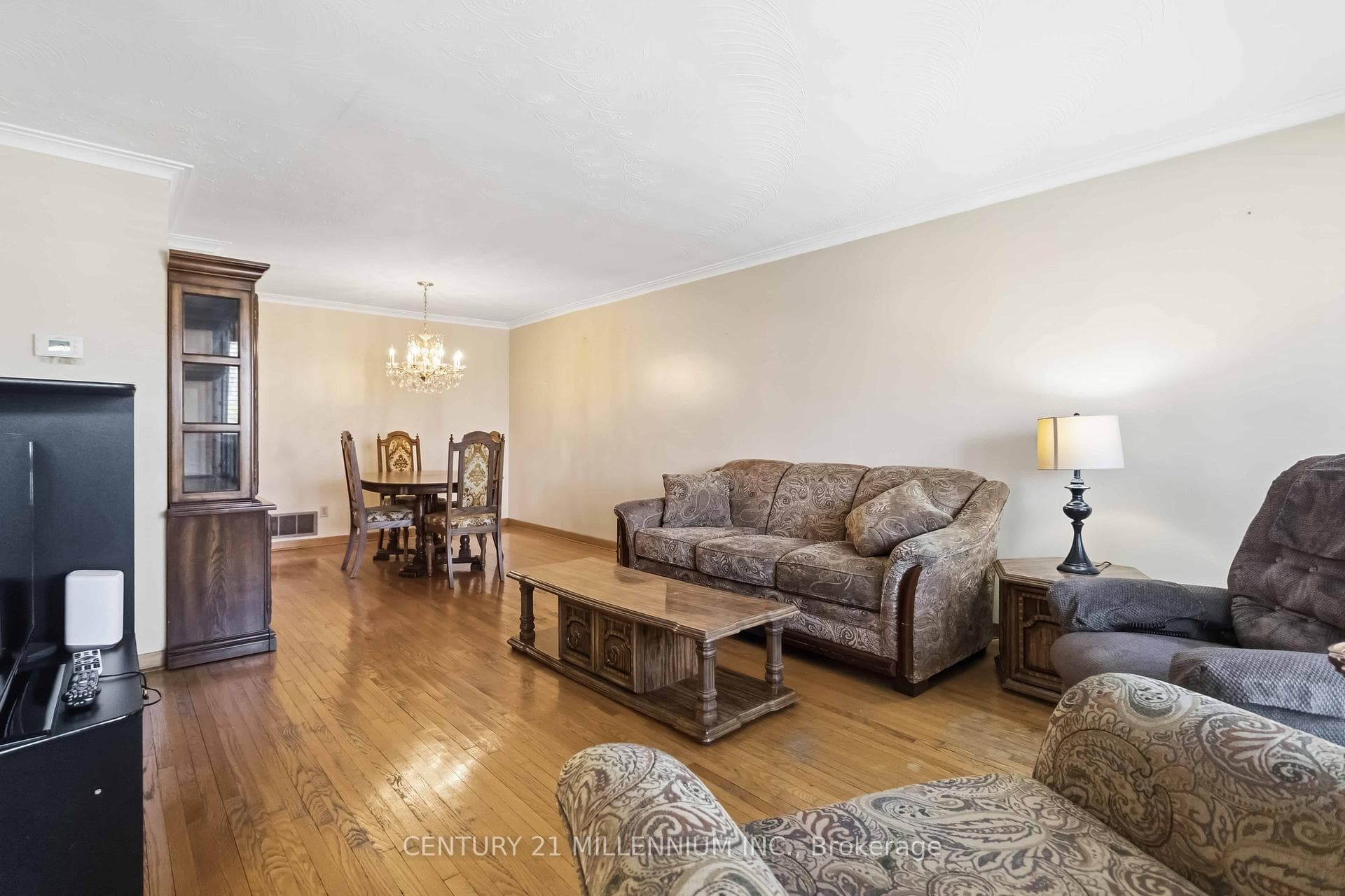 3638 Molly Avenue photo 9