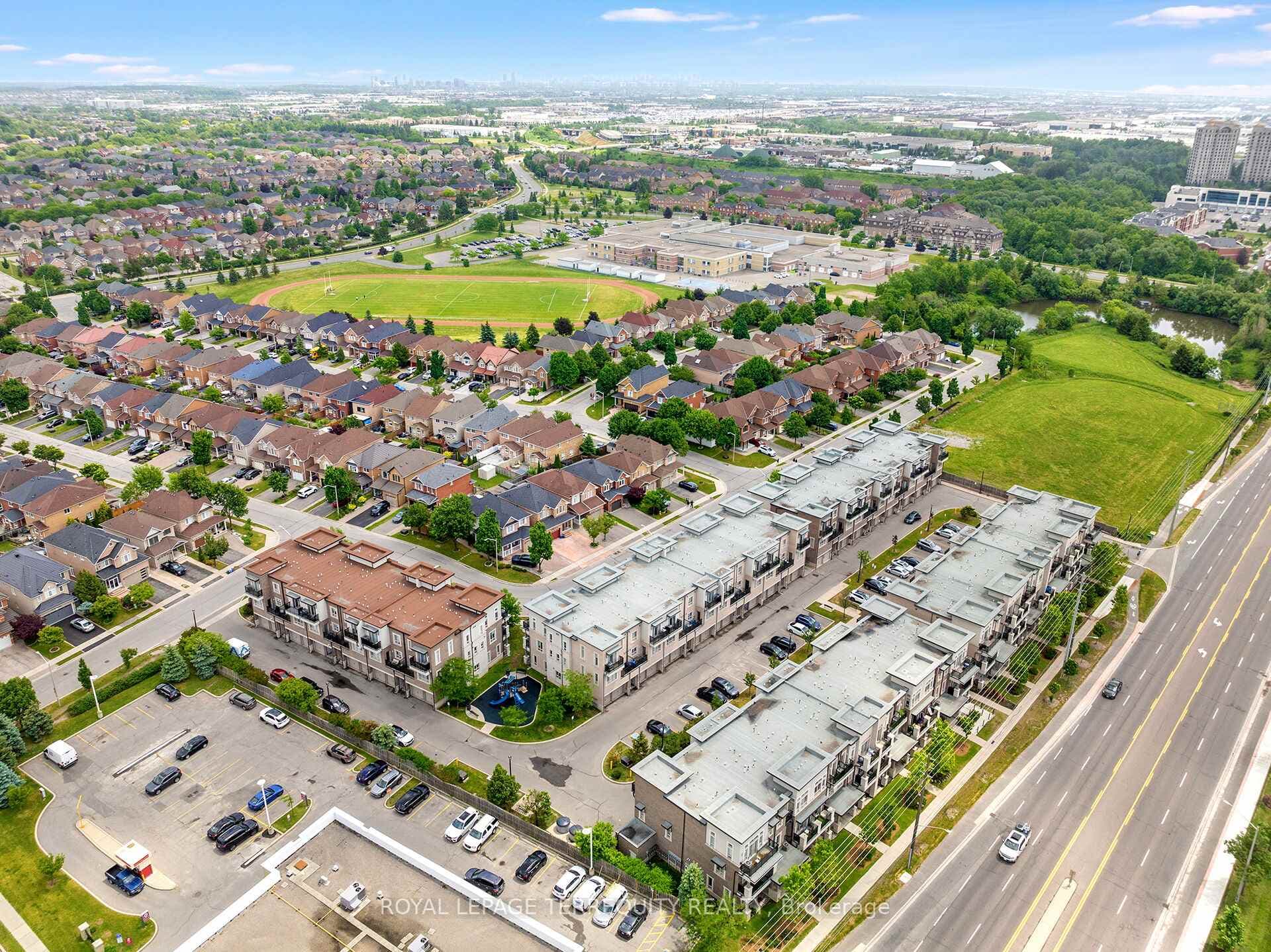 Beautiful Area with Schools, Parks and More!