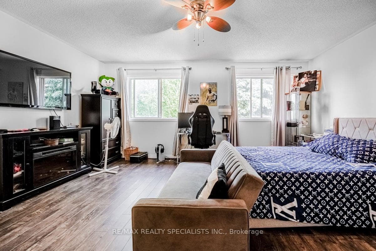 1224 Quest Circle photo 23