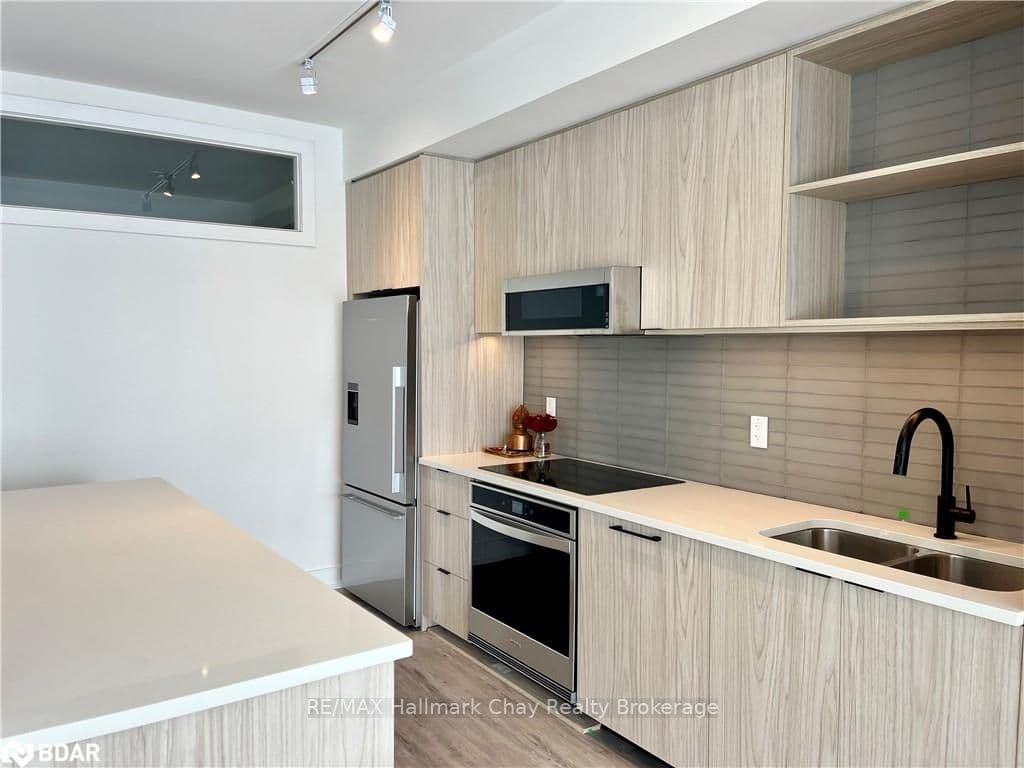 185 DUNLOP Street Unit 706 photo 7