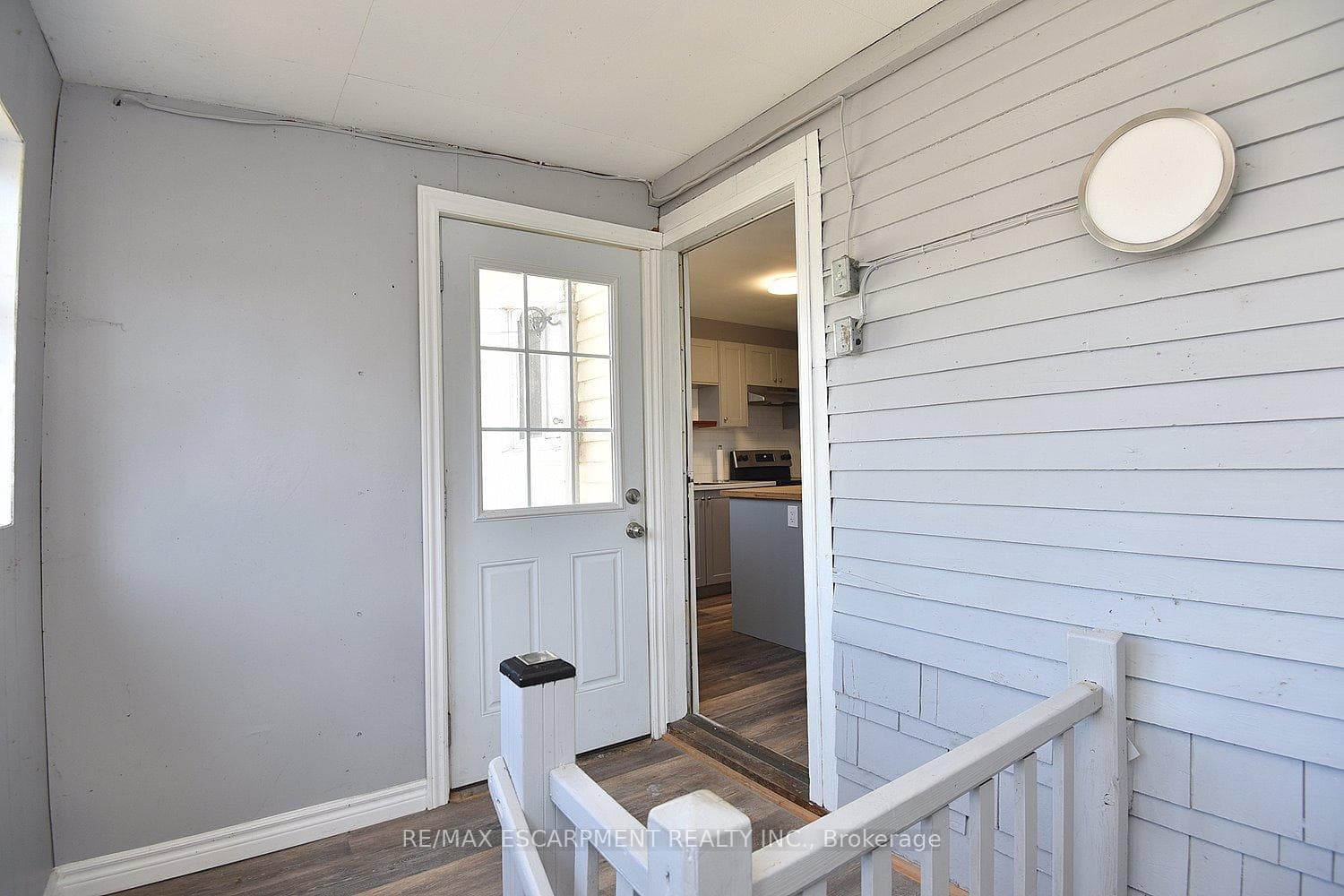 295 Paling Avenue photo 15