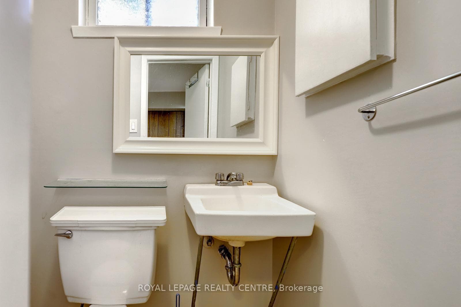 1278 Shamir Crescent photo 34