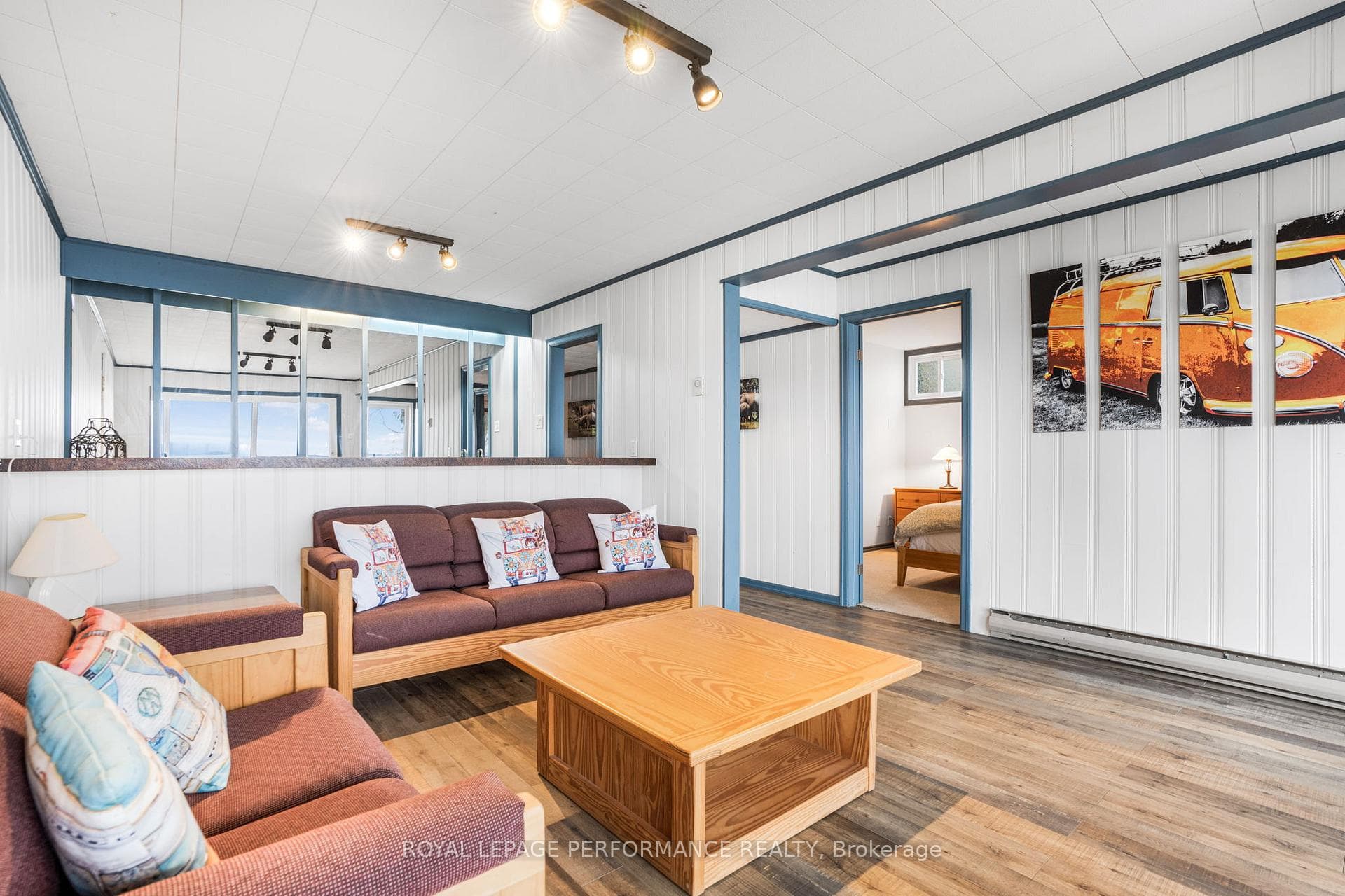 922 Lalonde Road photo 22