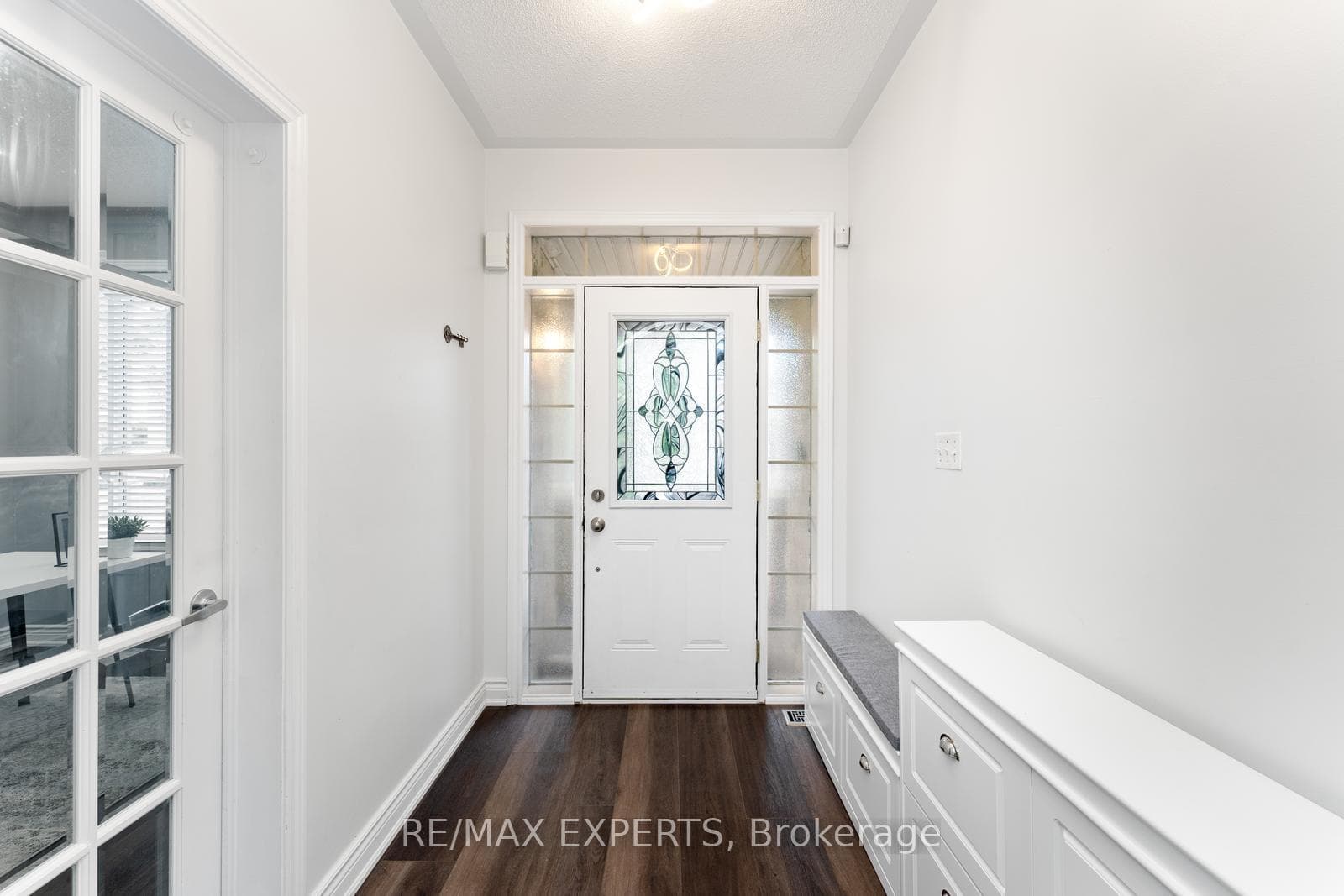 12 Vipond Way photo 5