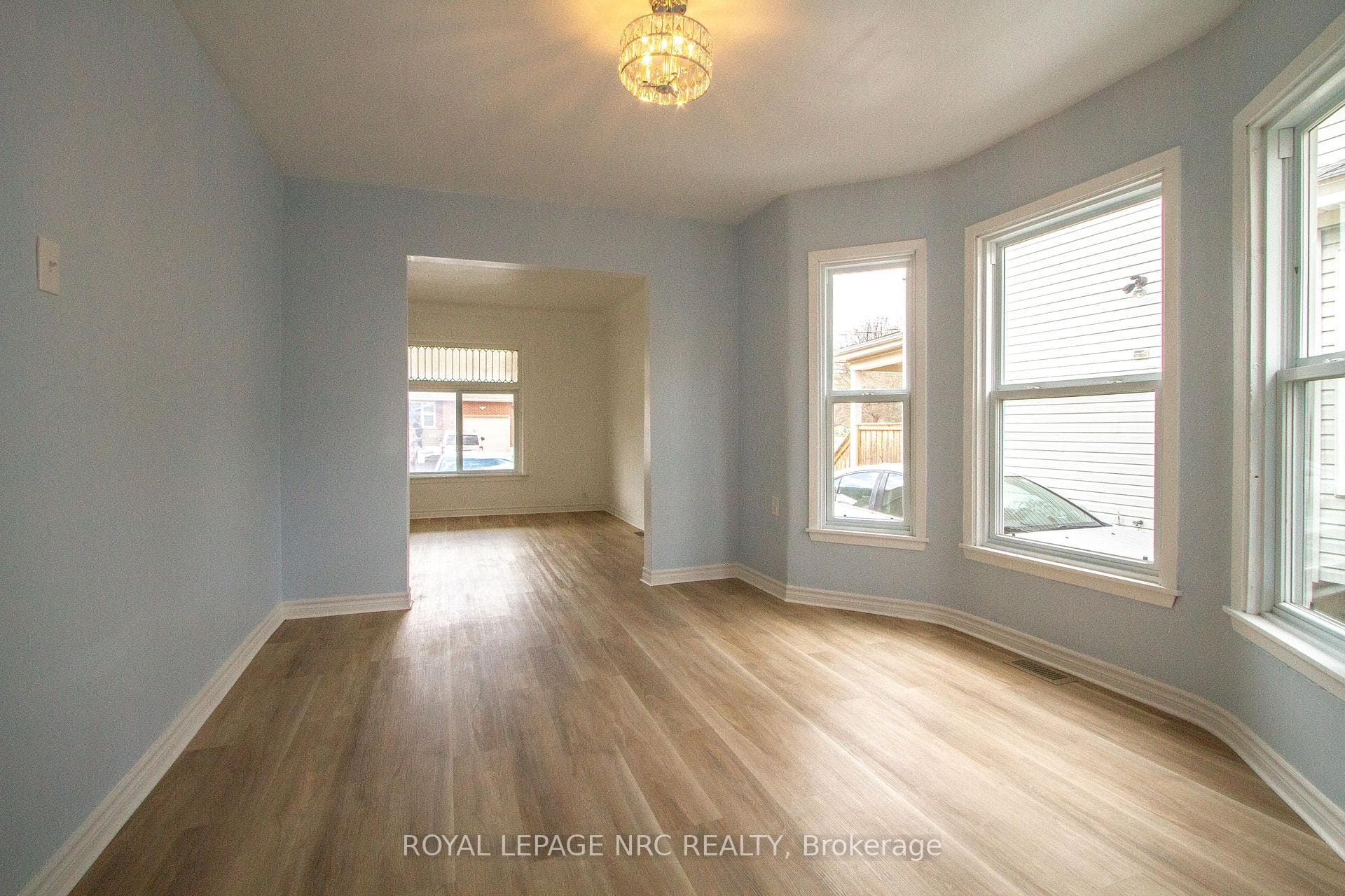 4900 St Clair Avenue photo 6