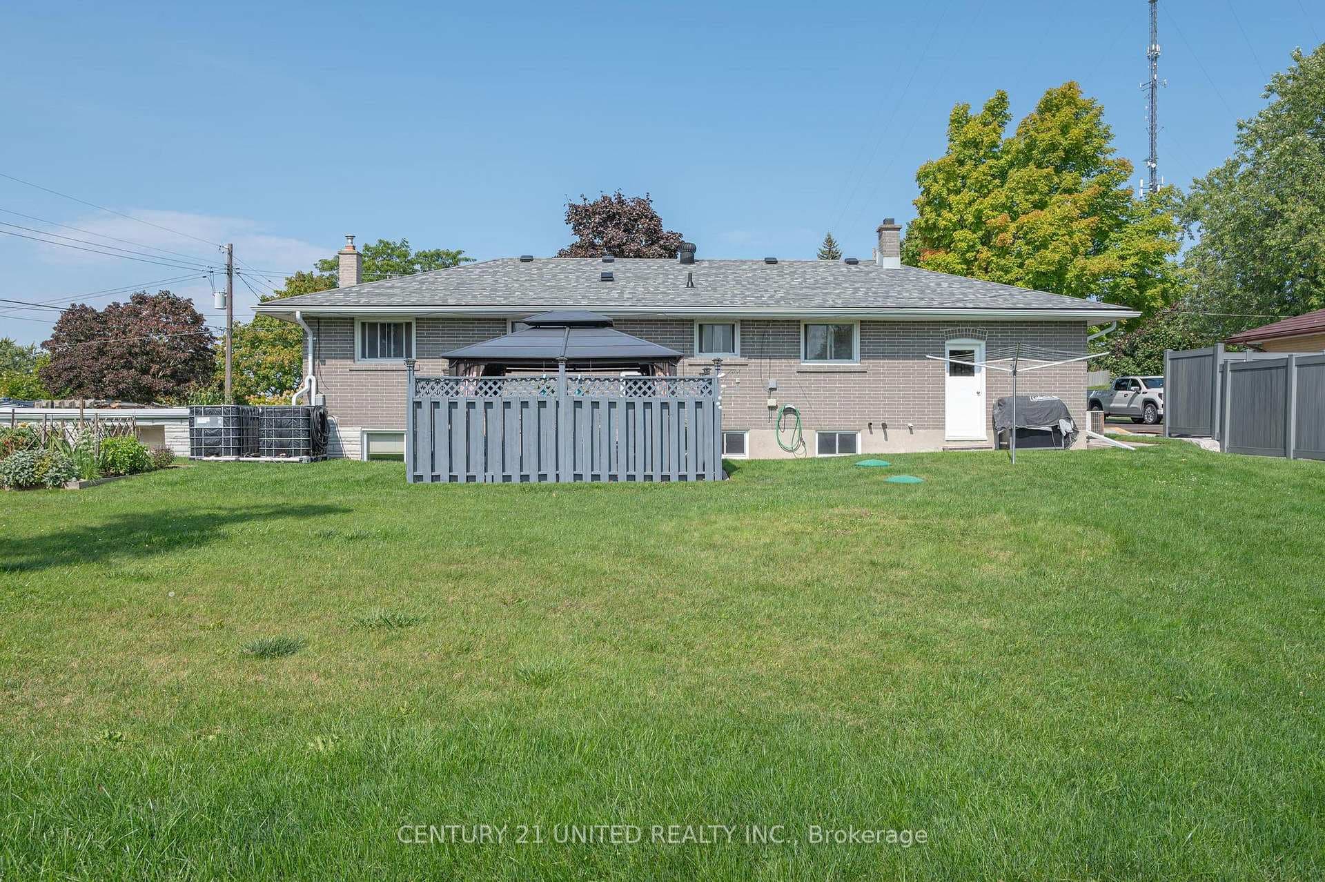 381 Plati Avenue photo 30