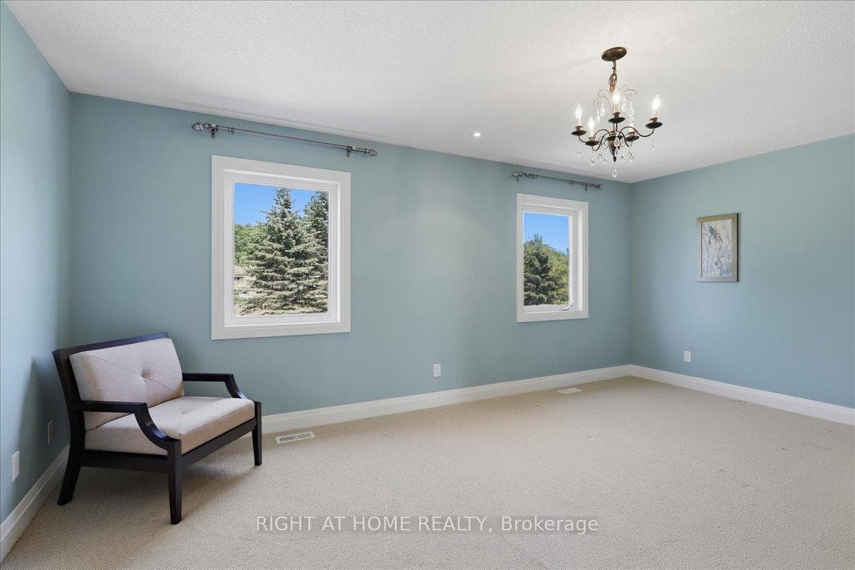 31 Christy Drive photo 29