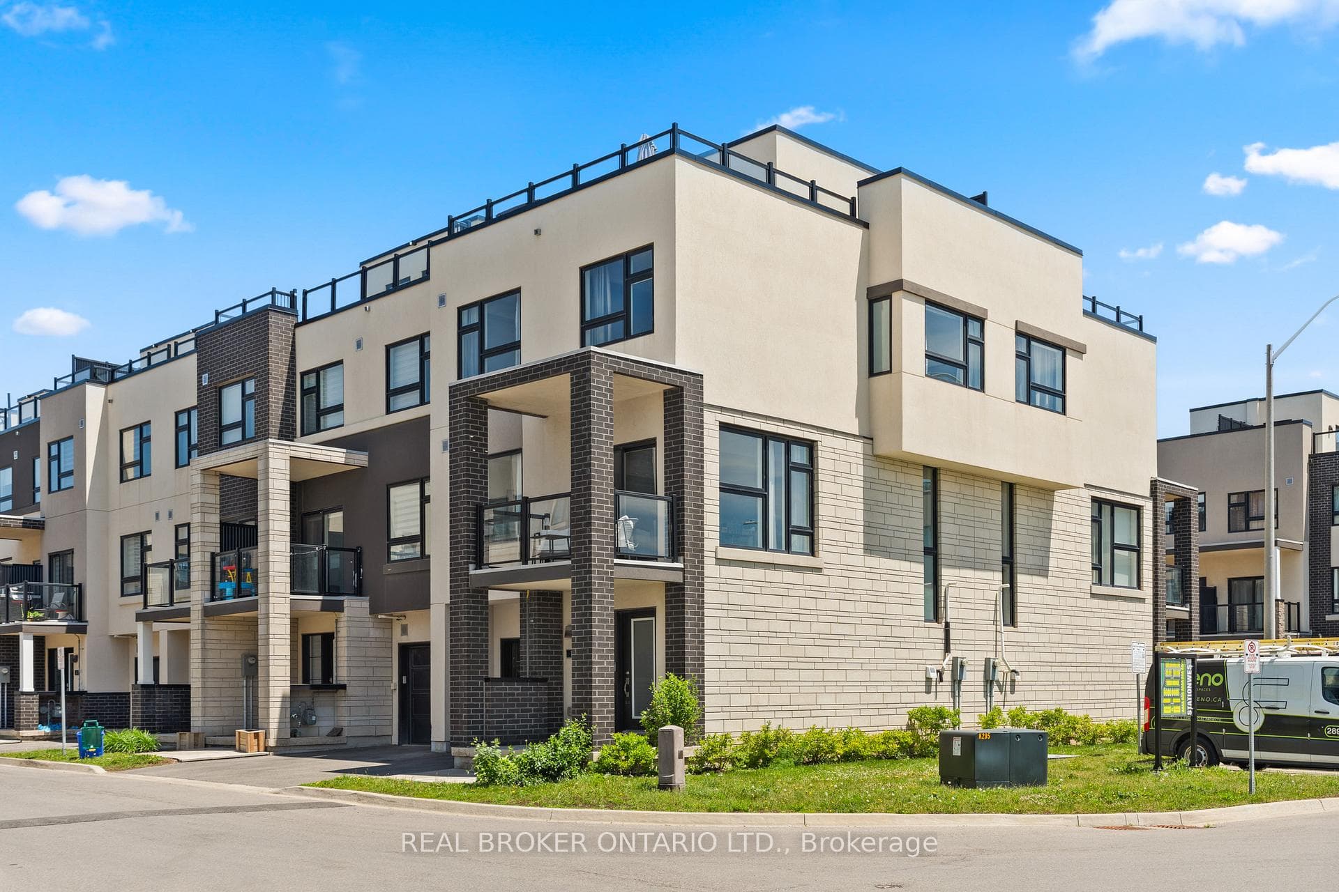 1121 Cooke Boulevard Unit 1 photo 2