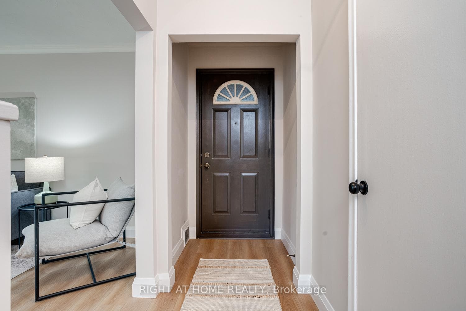 75 Milford Haven Drive photo 3
