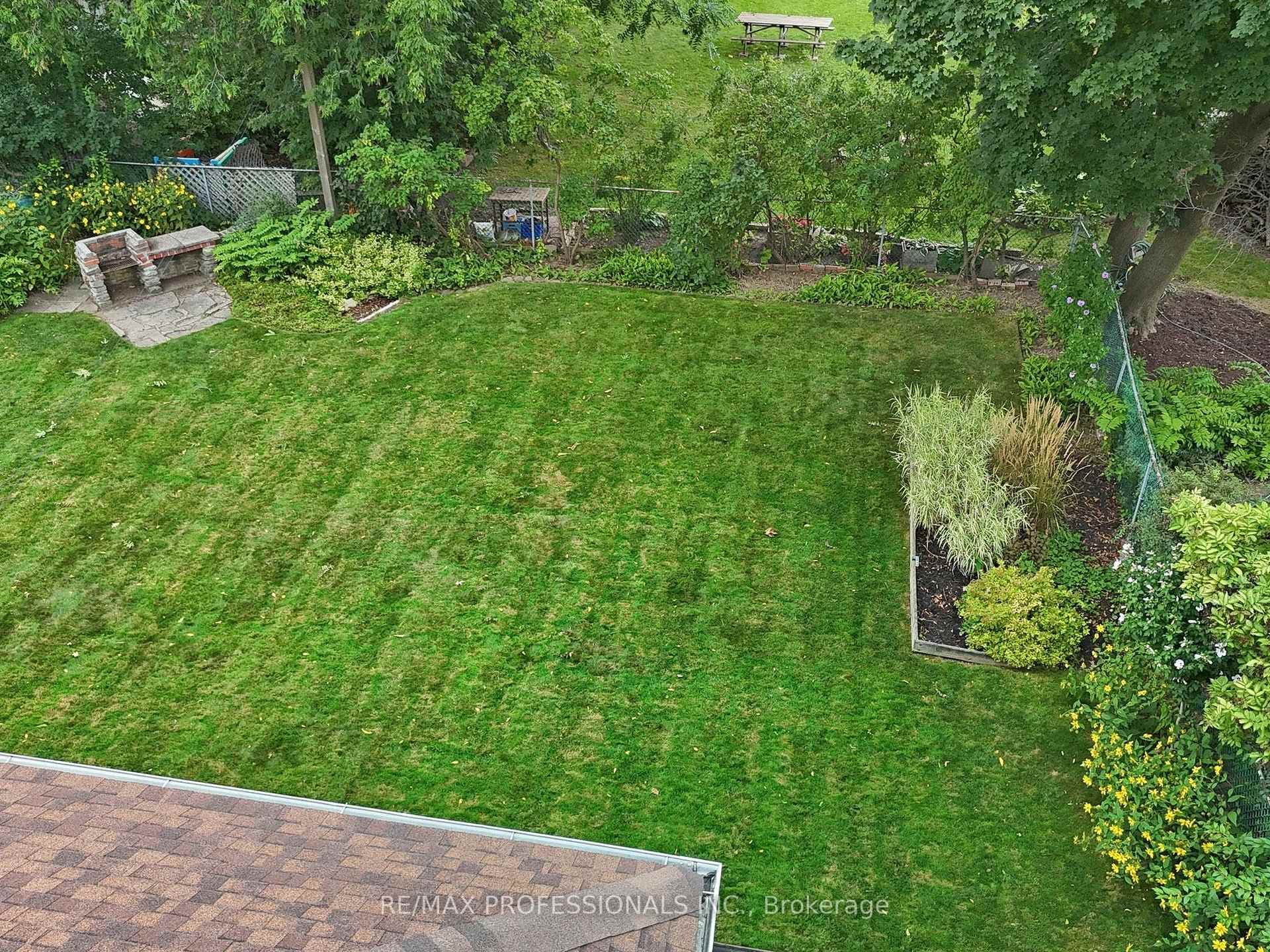 116 Shaver Avenue photo 29