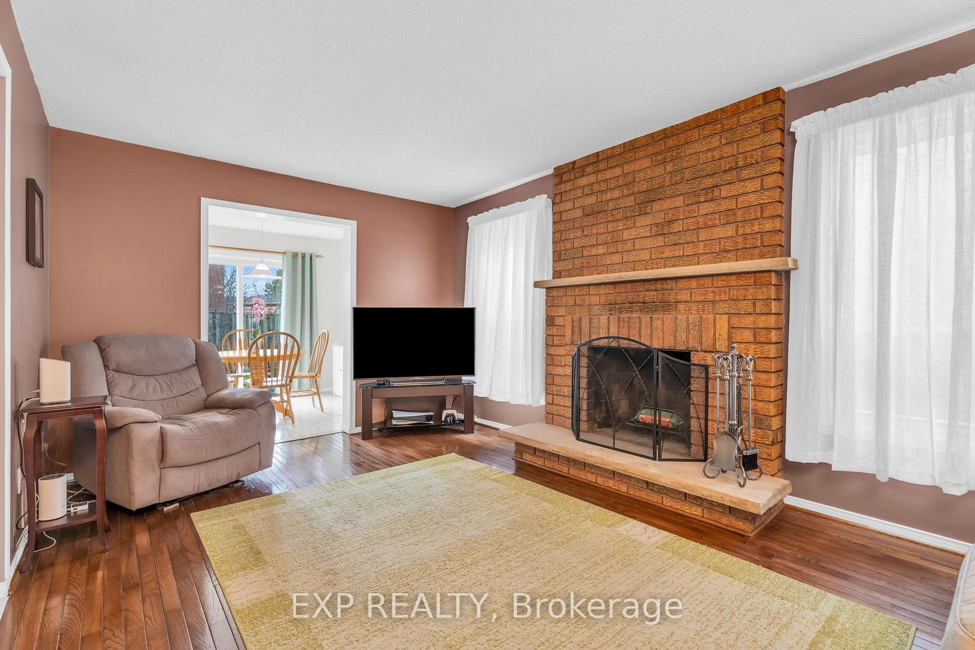 22 Bristol Avenue photo 20