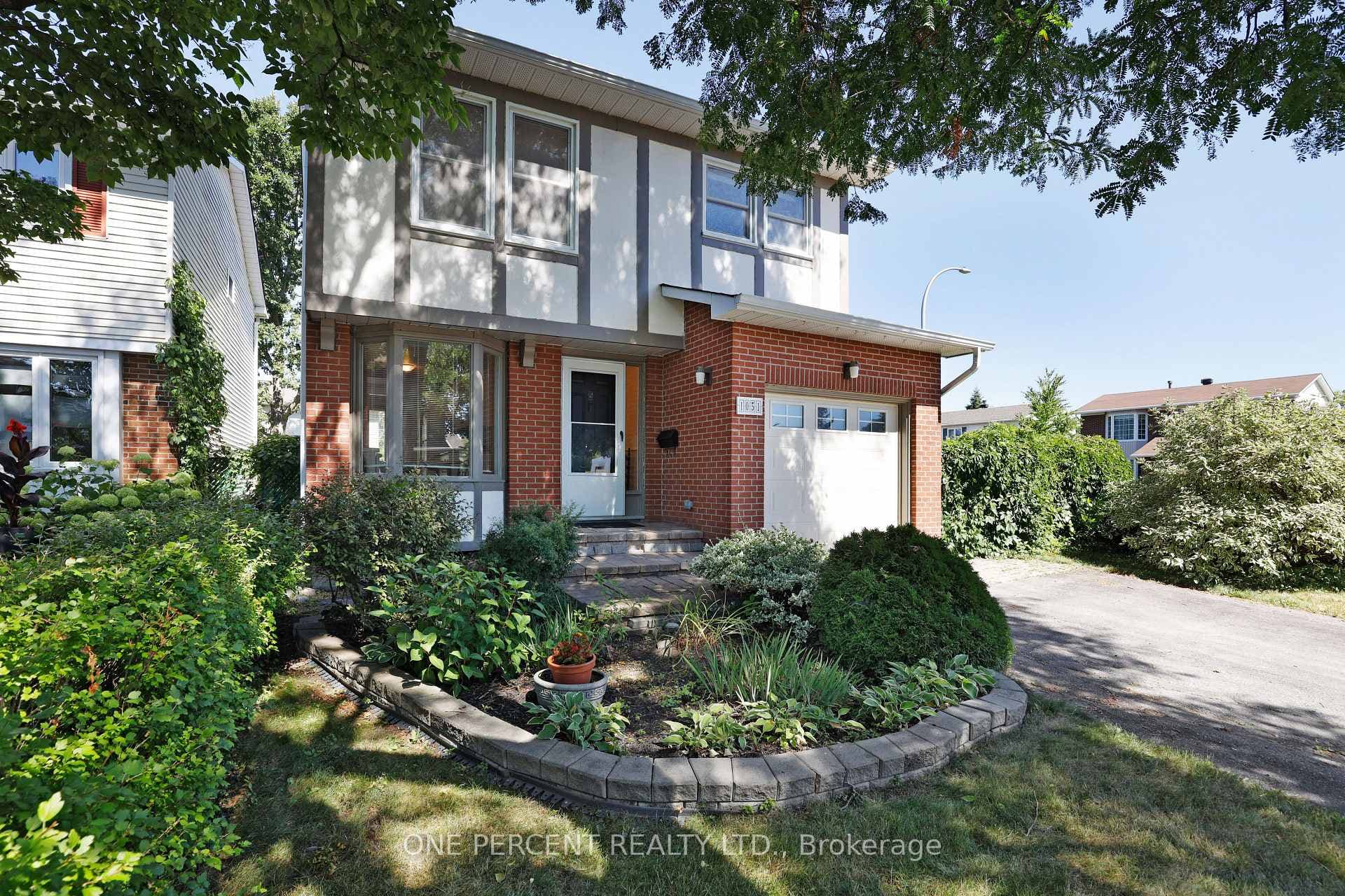 1051 Arrowhead Place photo 3