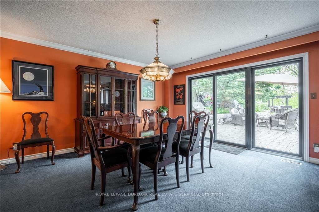 25 Kenninghall Boulevard photo 14