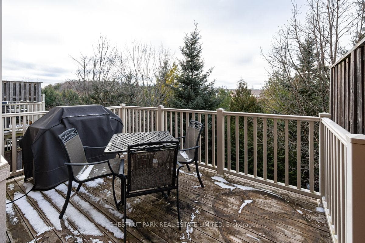 66 Chapman Court photo 24