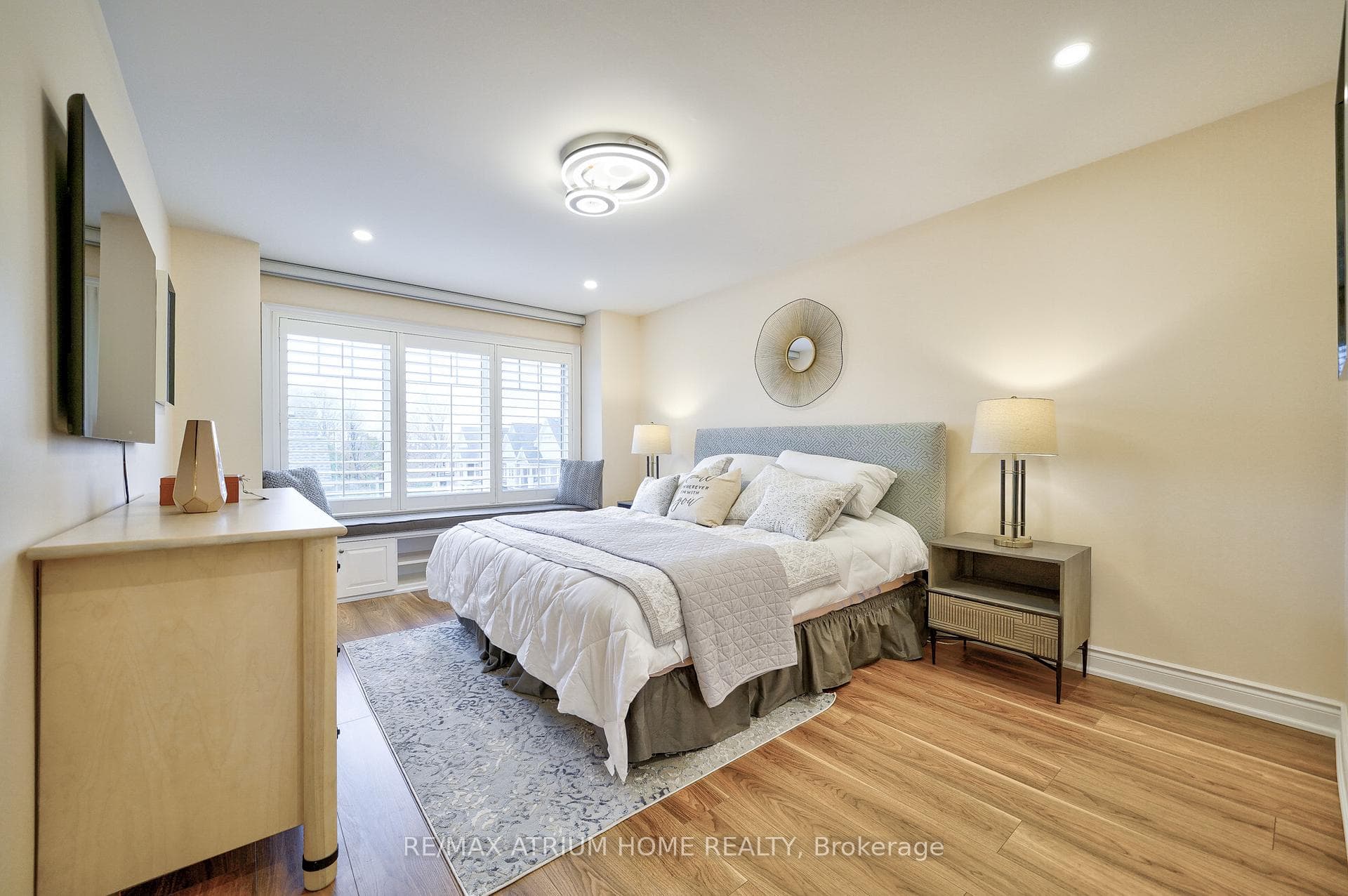 Stunning Primary Room With Window Bench Seating