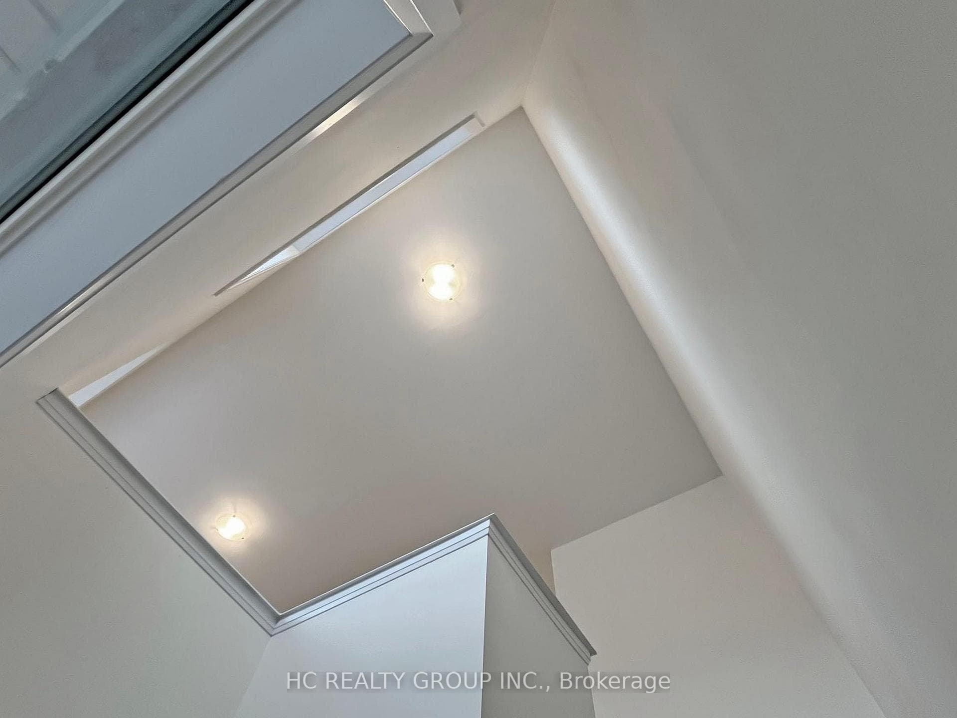 28 Millman Lane photo 16