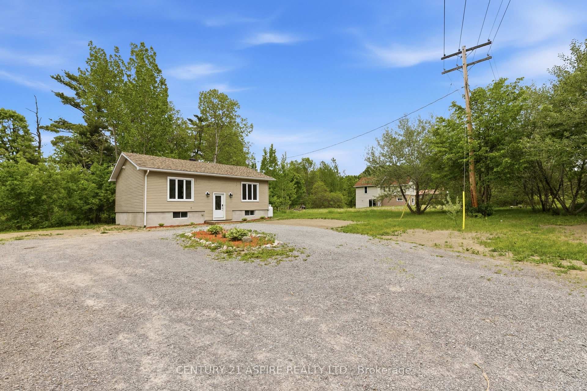 84 Sandy Beach Road photo 2