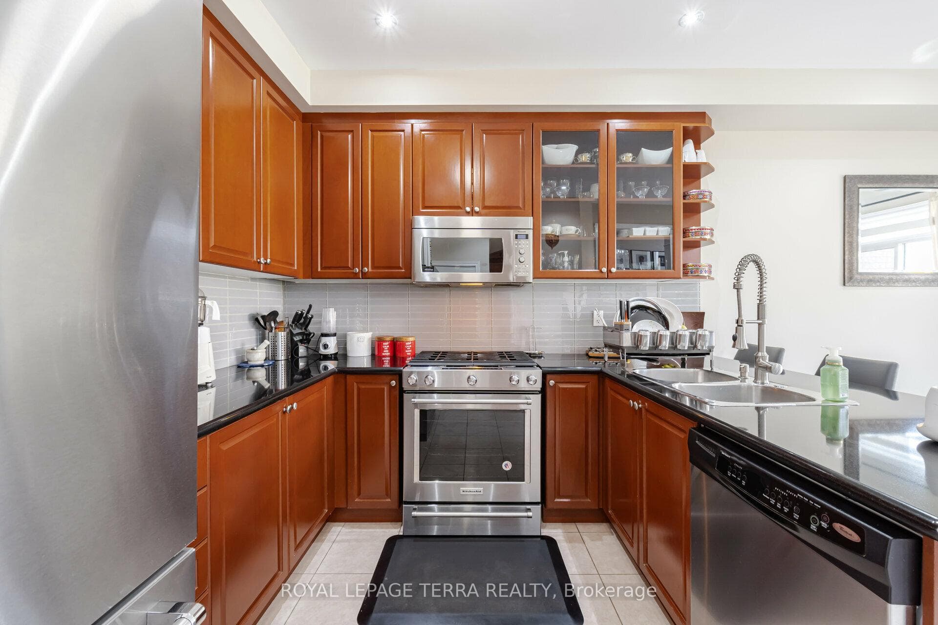 30 Eatonville Street Unit Upper photo 22