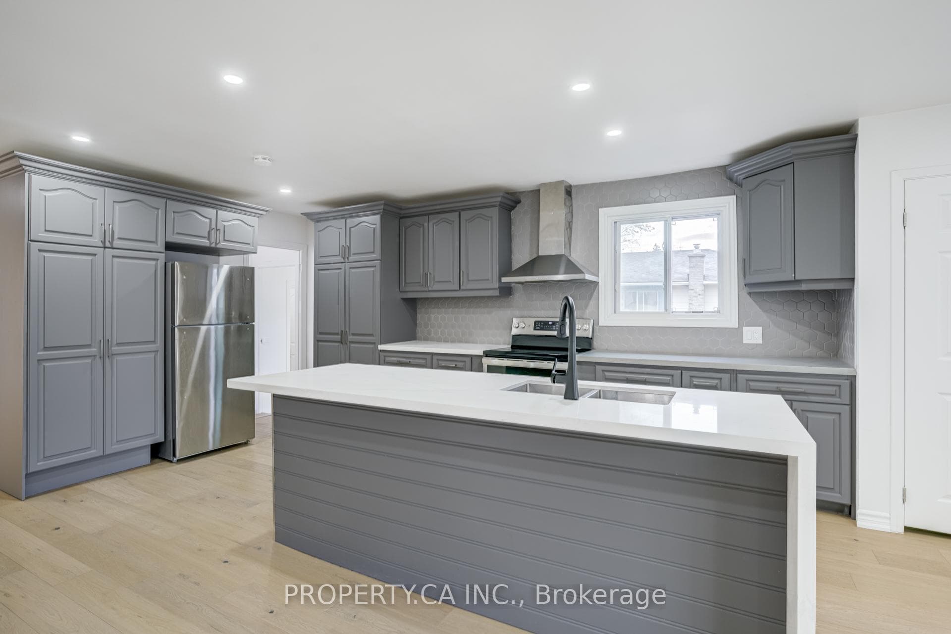 405 Washington Road photo 7