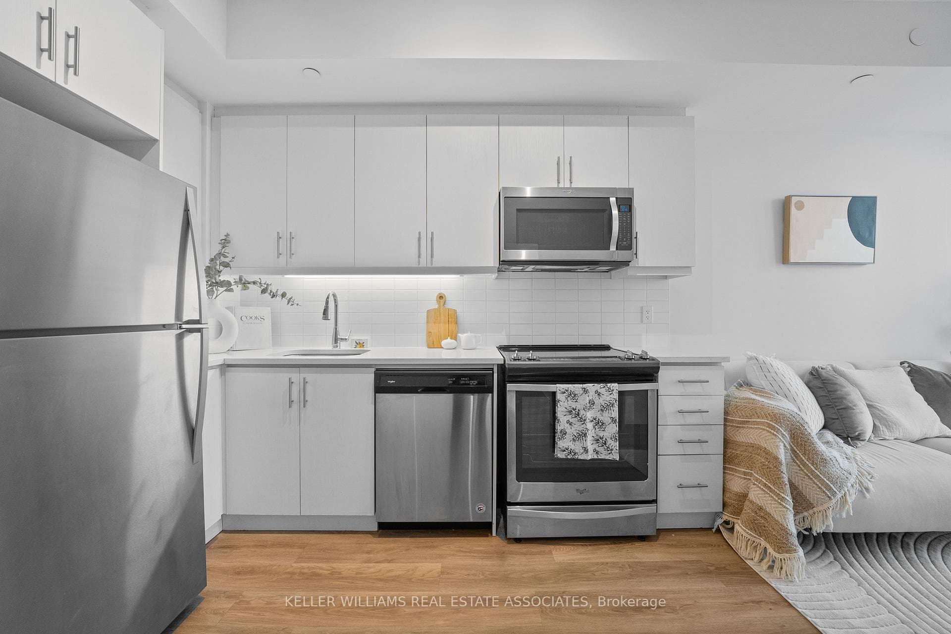 17 Zorra Street Unit 1608 photo 13