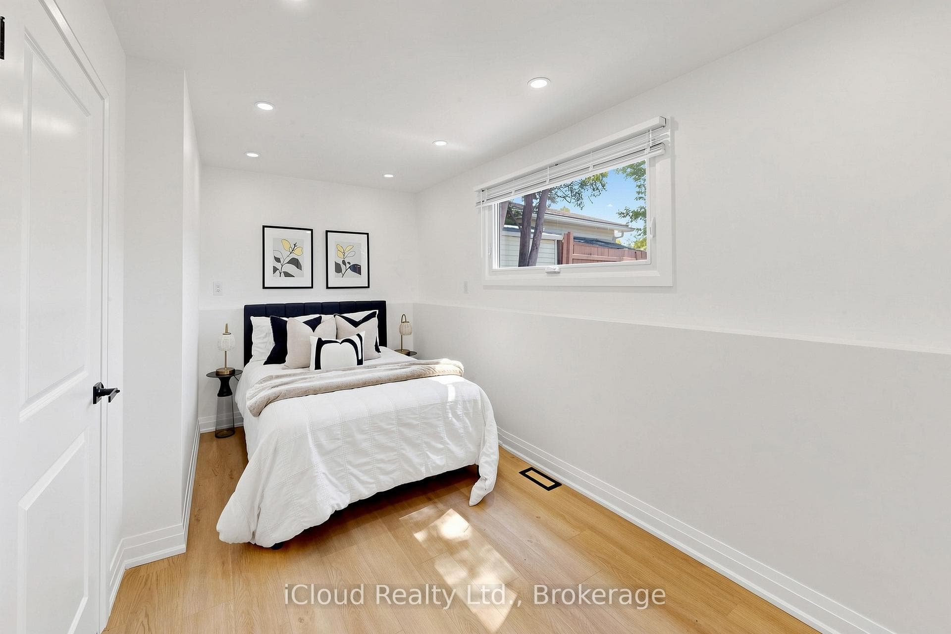 2151 Falmouth Terrace photo 35
