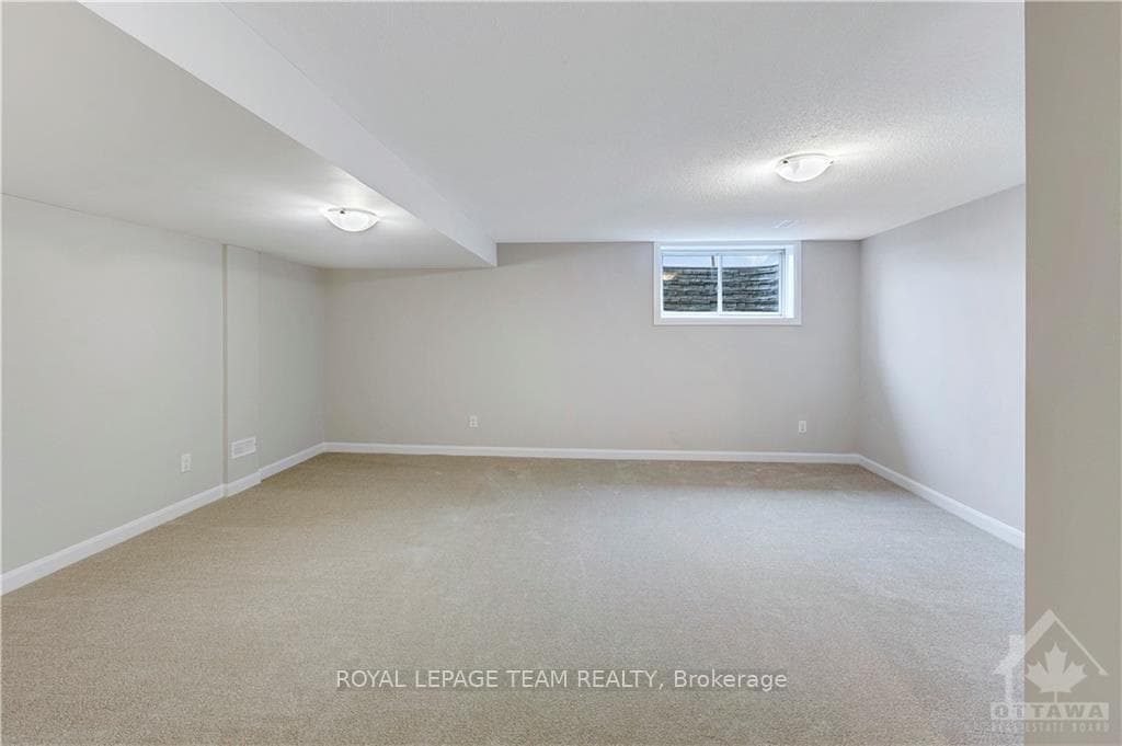 312 GISBORNE Place photo 24
