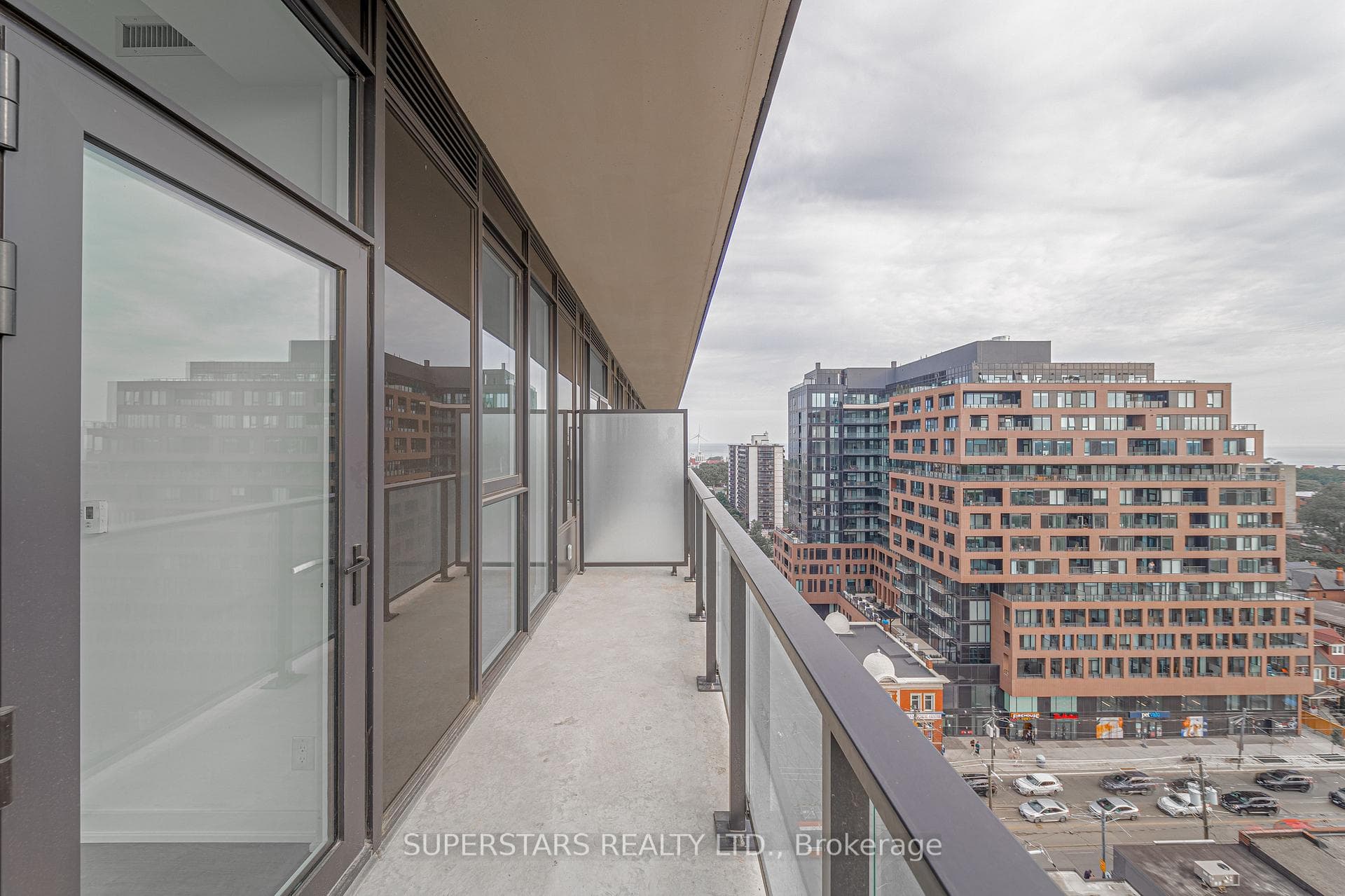 285 Dufferin Street Unit 1124 photo 23