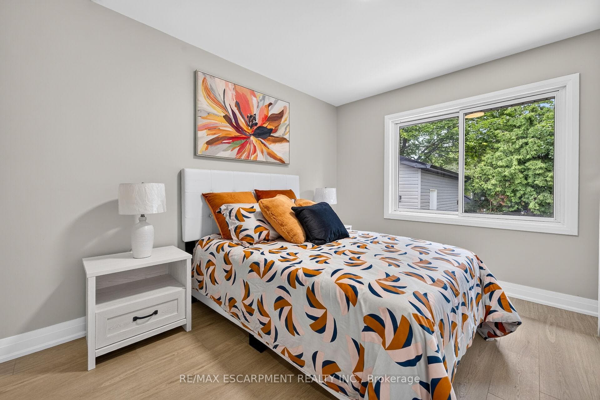 150 Howard Avenue photo 20