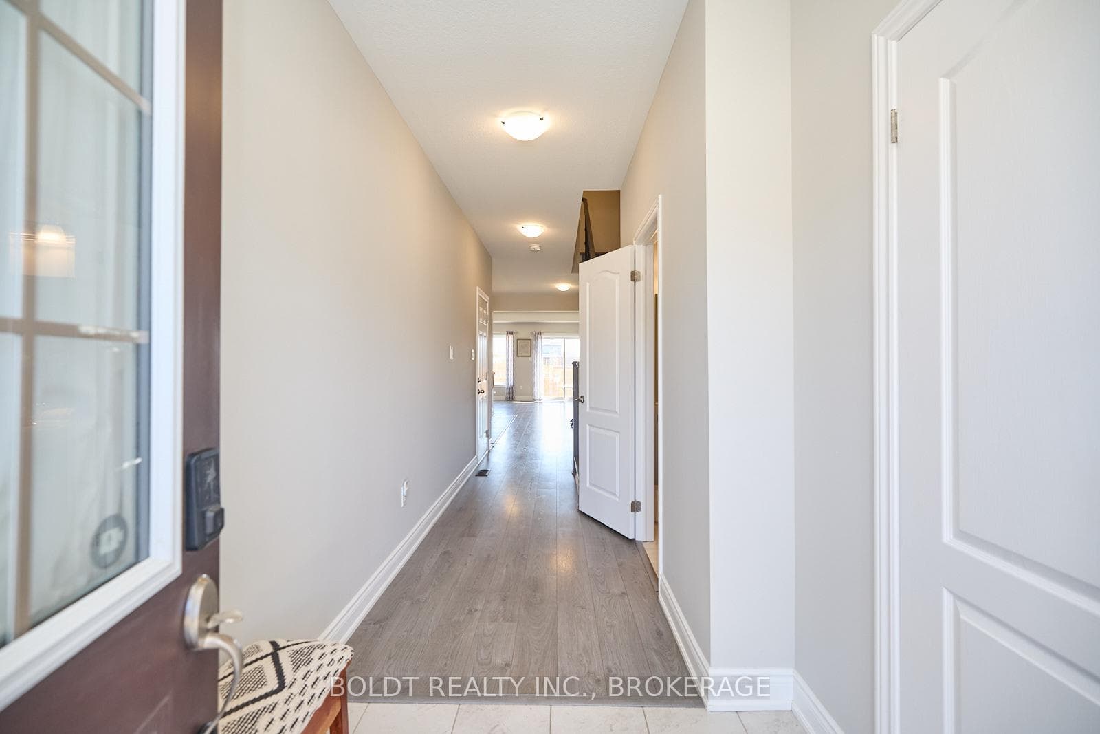 66 HOMESTEAD Way photo 3