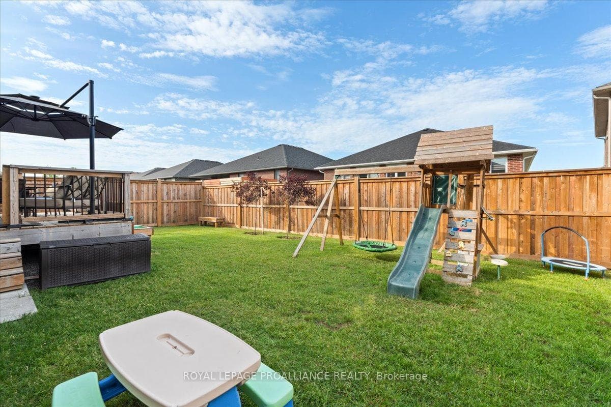 62 Hummingbird Drive photo 44
