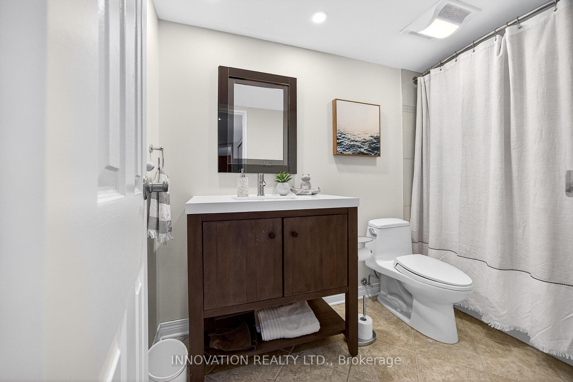 30 Charlevoix Street Unit 204 photo 32