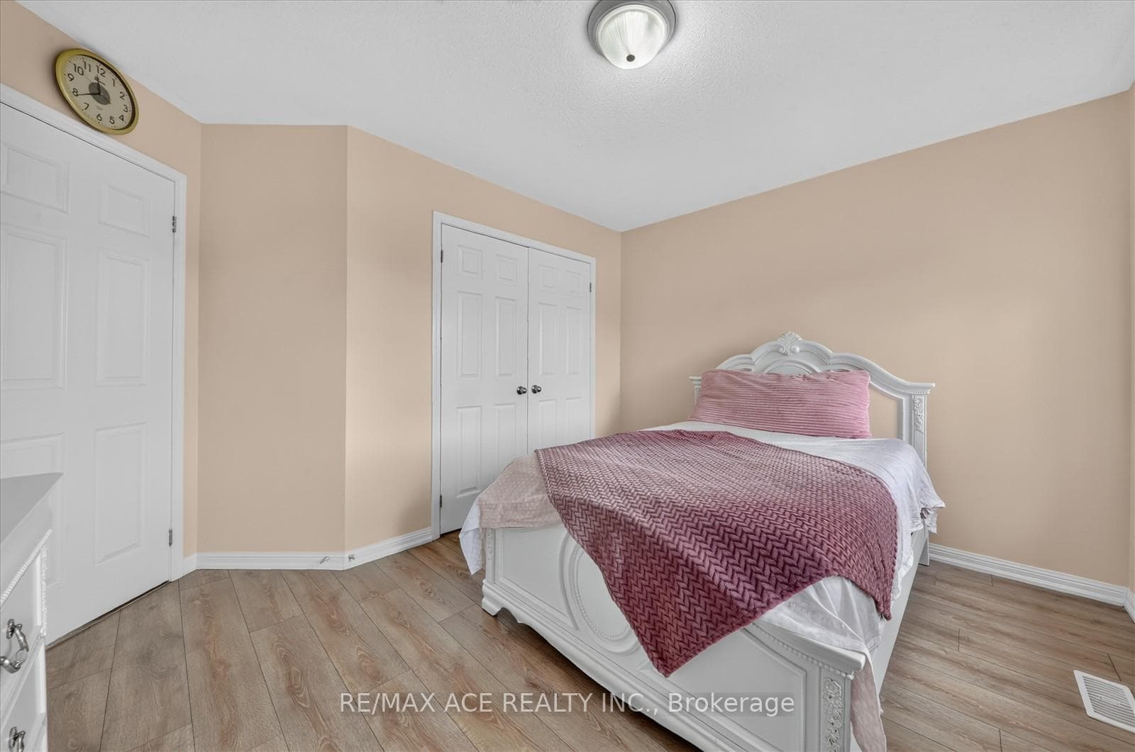 28 Hurst Drive photo 26