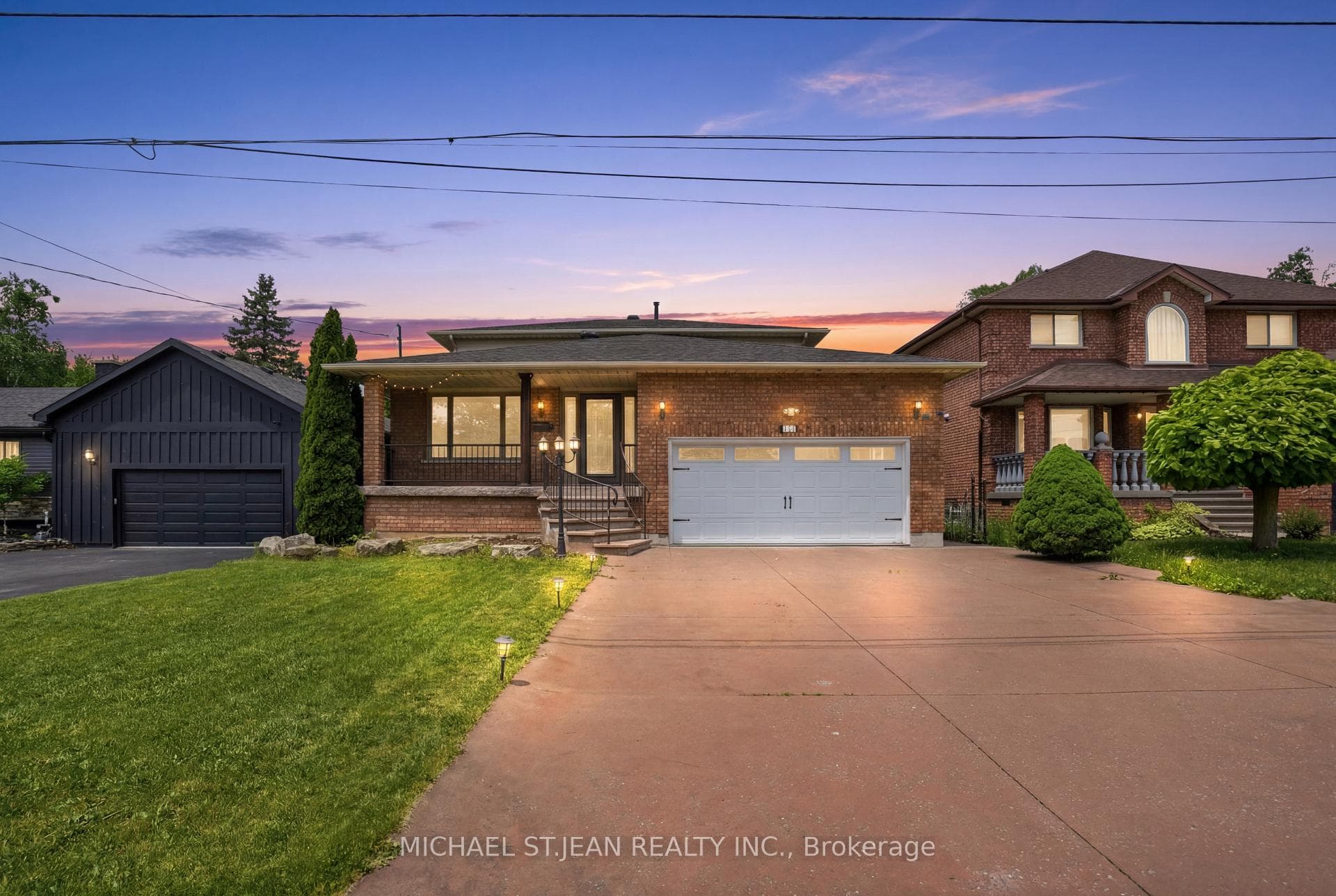 111 Aubrey Avenue photo 1