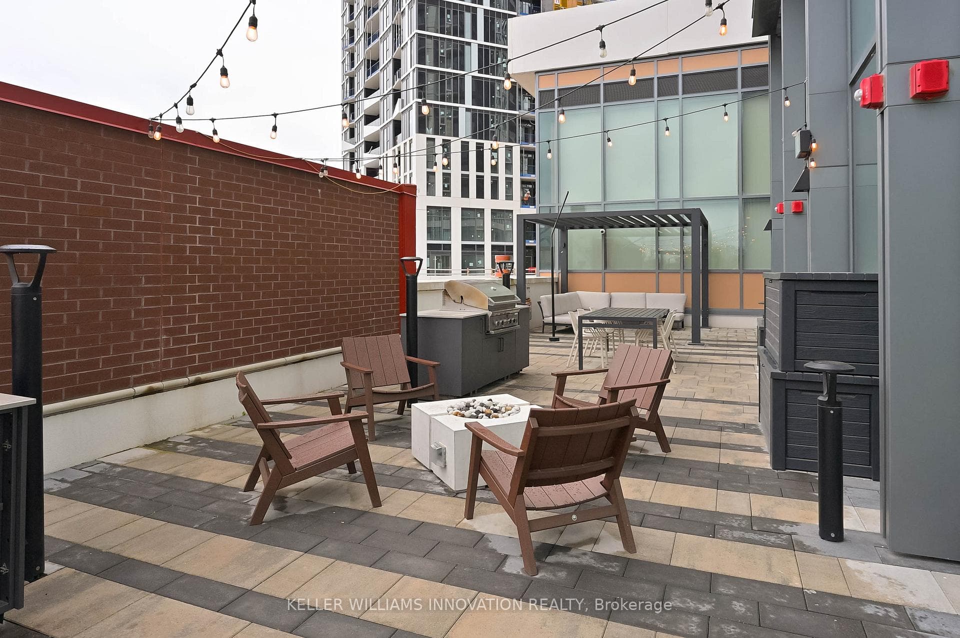 15 Wellington Street Unit 1112 photo 32