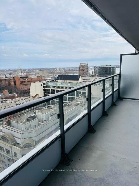 70 Princess Street Unit 1605 photo 6