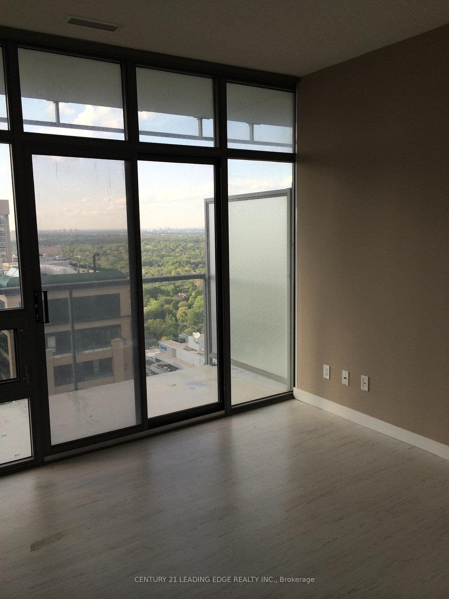 33 Charles Street Unit 3707 photo 11