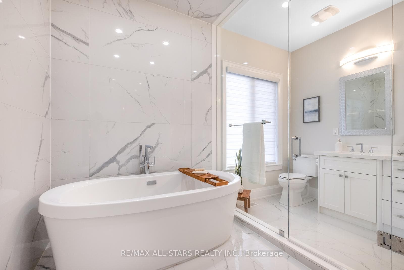 142 Rose Avenue photo 20
