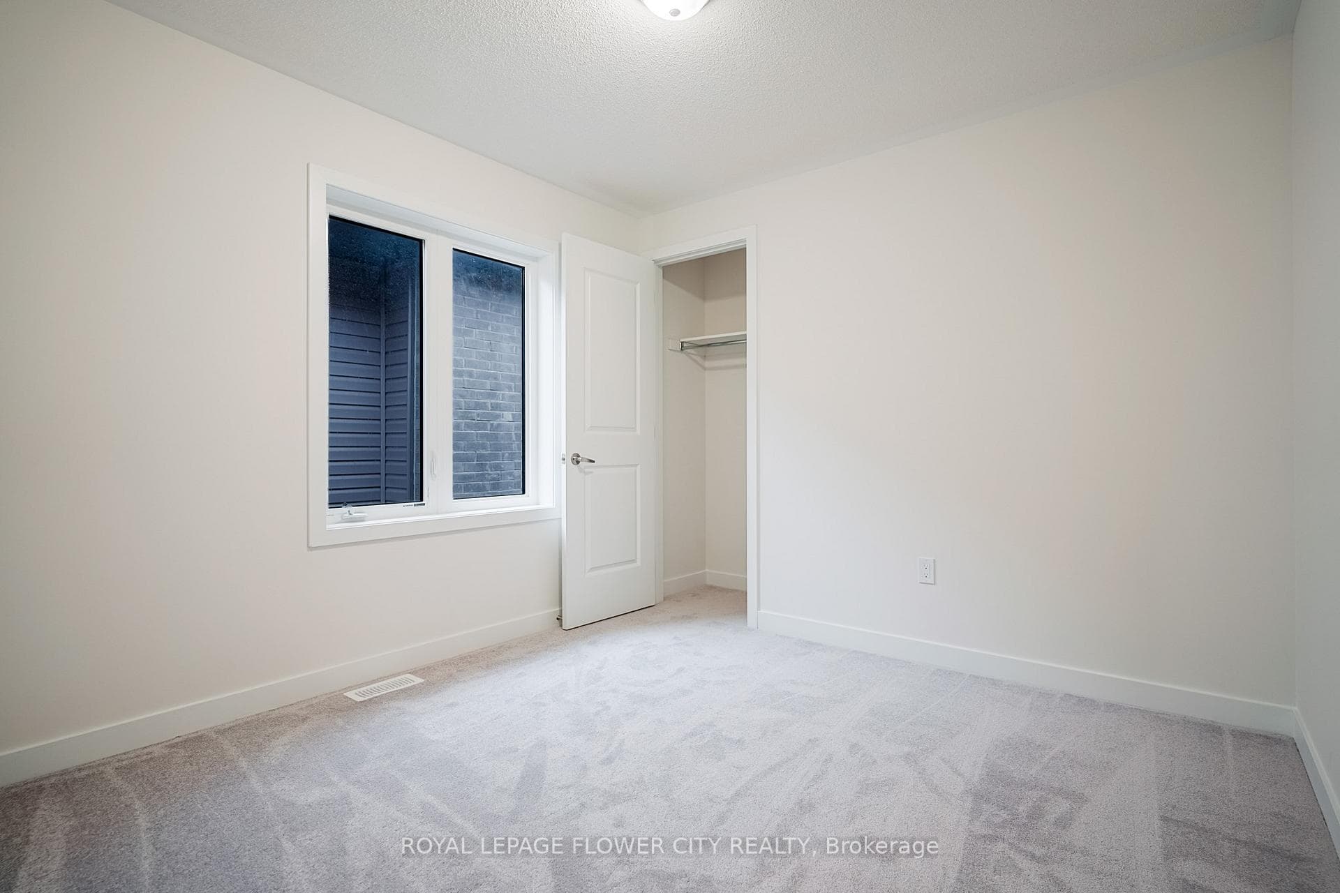 137 HENSHAW Drive photo 38