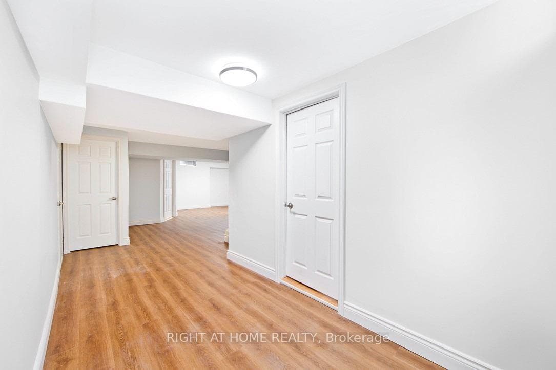 36 Corner Stone Crescent photo 21