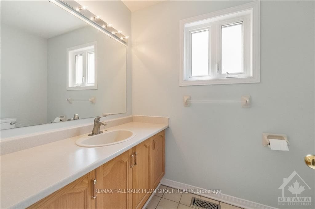 1468 SHAWINIGAN Street photo 14