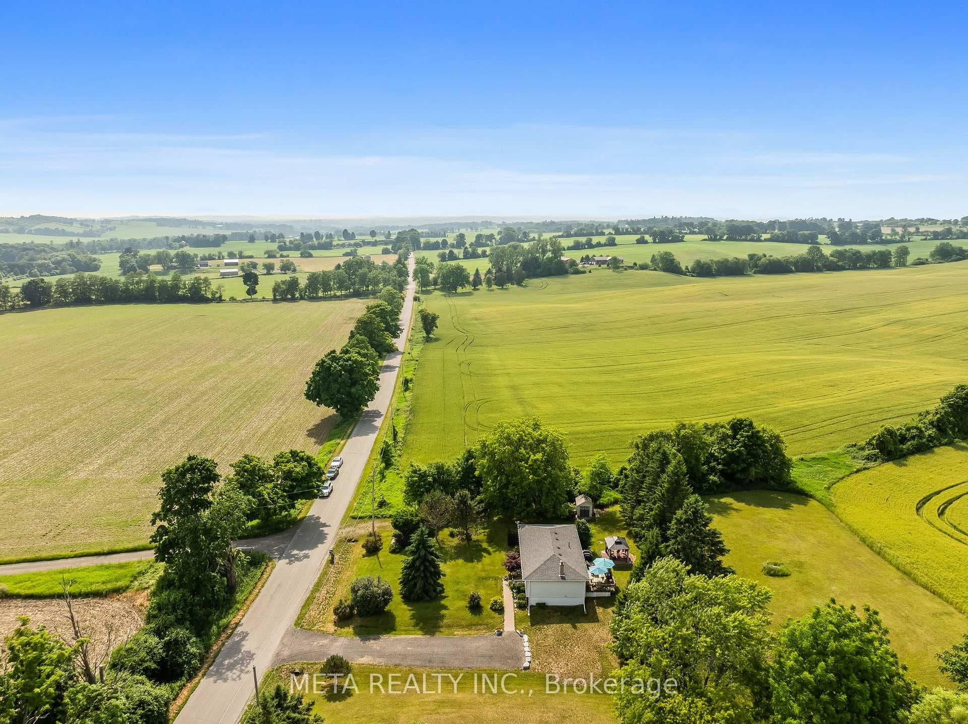 8318 Cavan Road photo 3