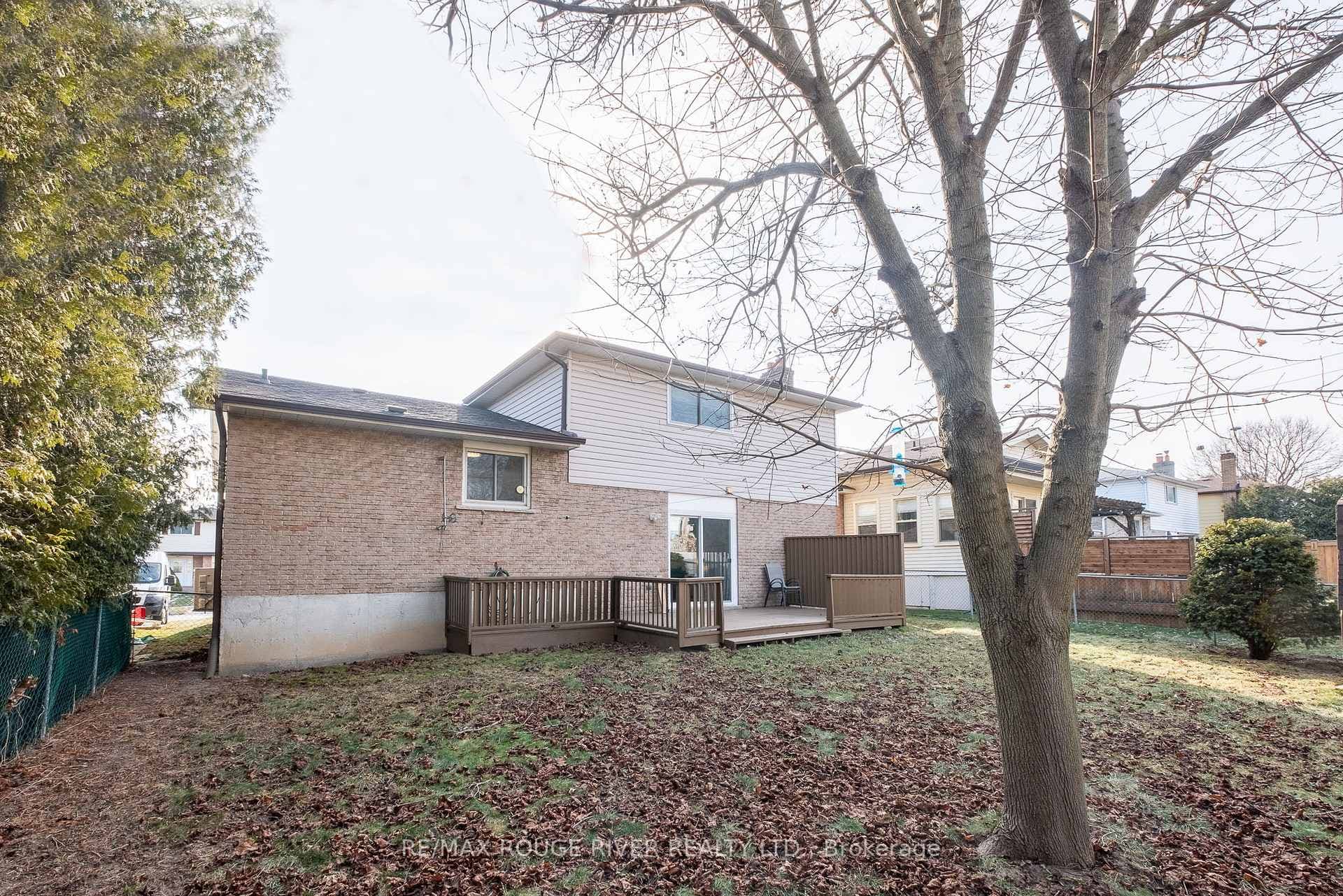 4 Spry Avenue photo 31