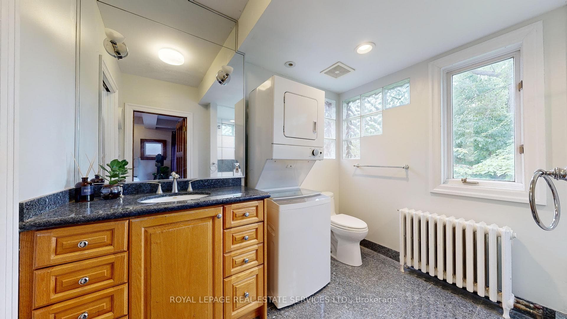 185 High Park Avenue photo 21