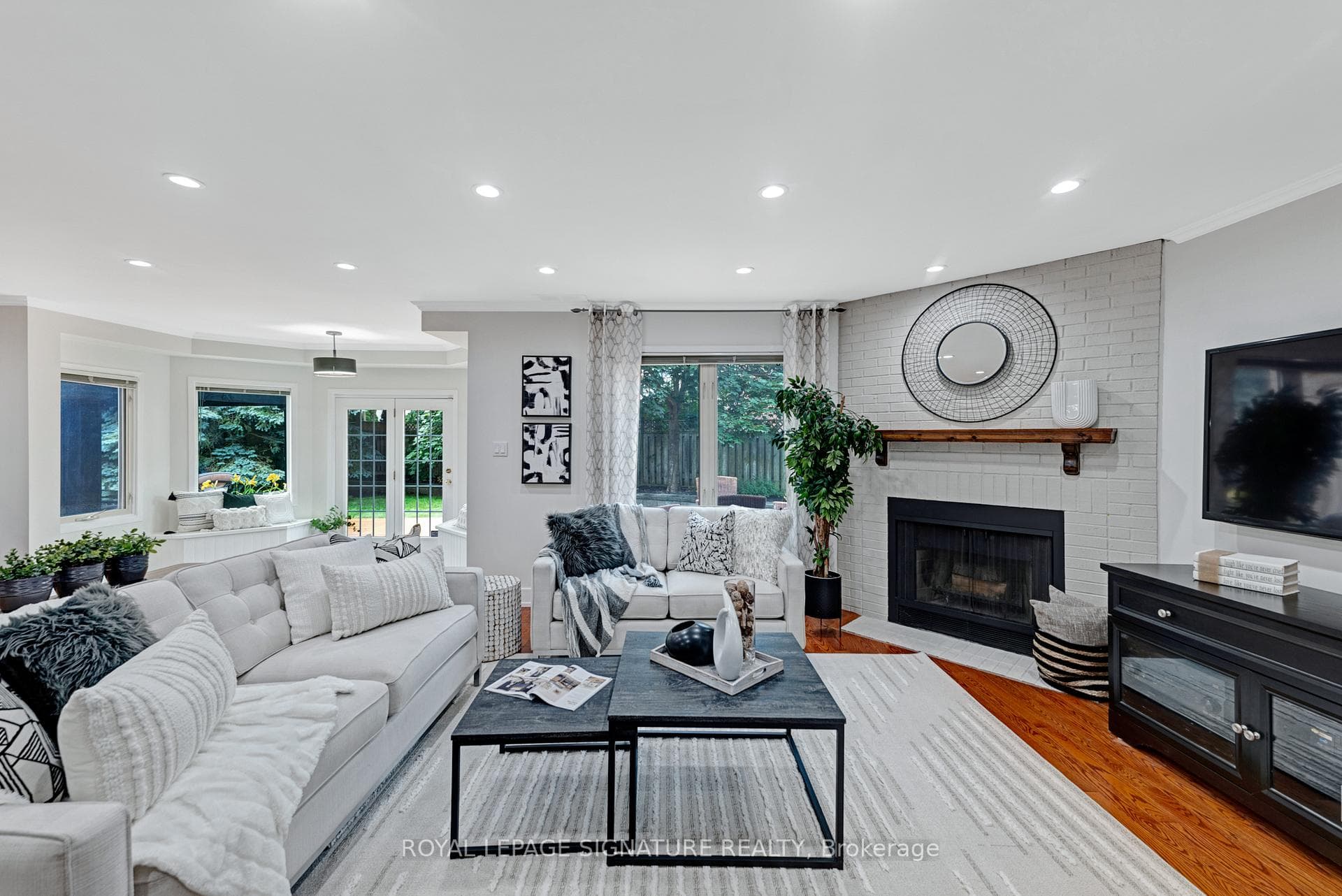 507 Newmark Place photo 3