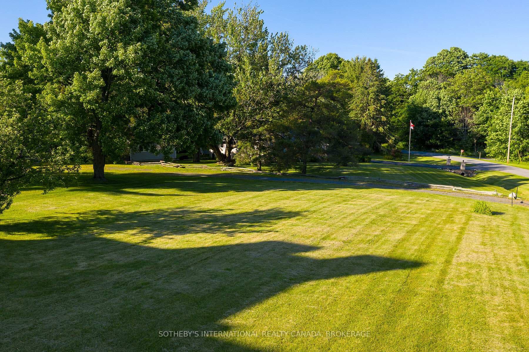 4 Starr Place photo 5
