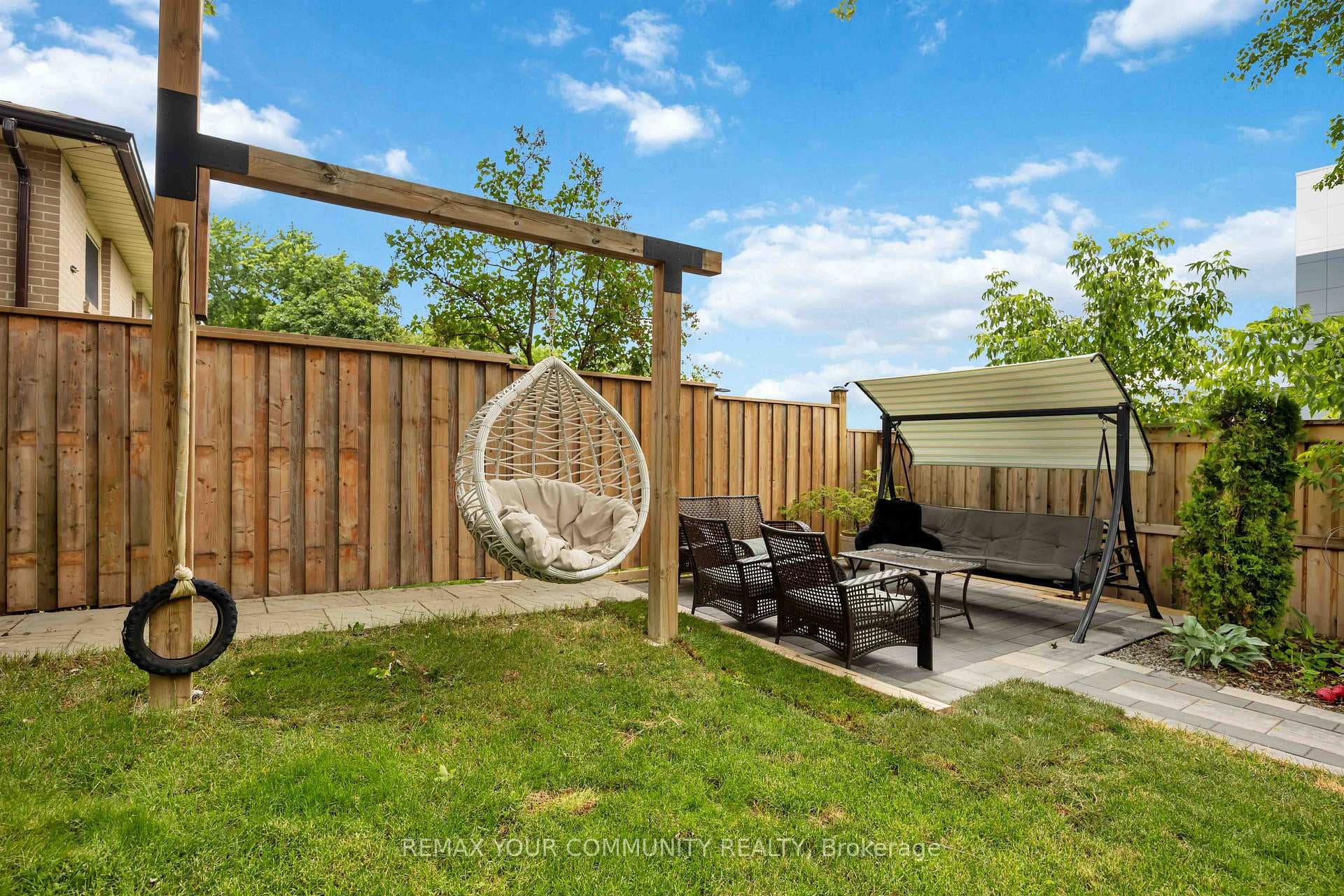 614 Rupert Avenue photo 31