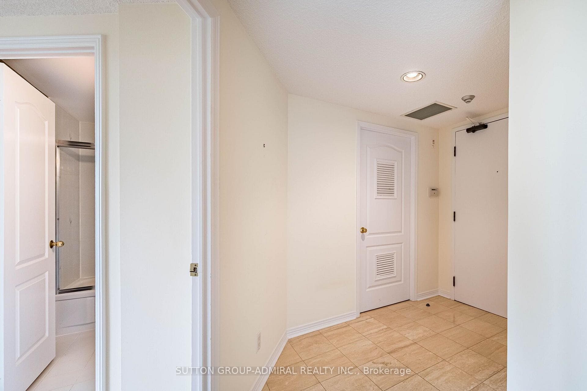 1901 Pilgrims Way Unit 604 photo 10