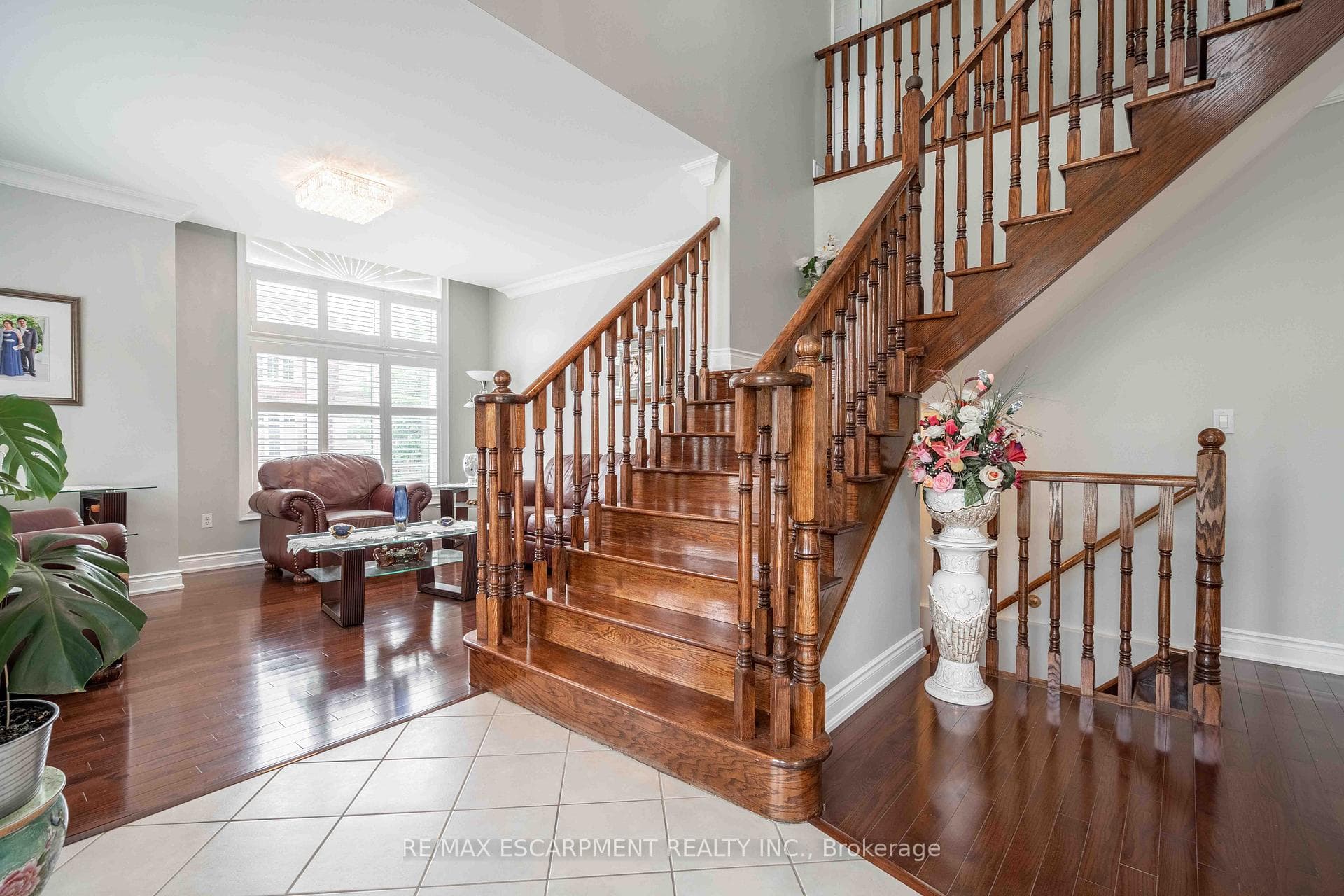 3220 SORRENTO Crescent photo 4