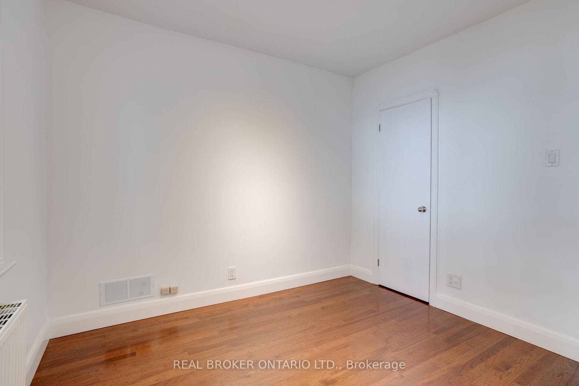 33 Crescentwood Road photo 19
